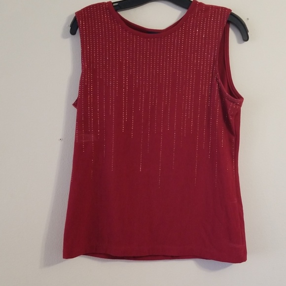 solutions Tops - 5/$25Cute shirt